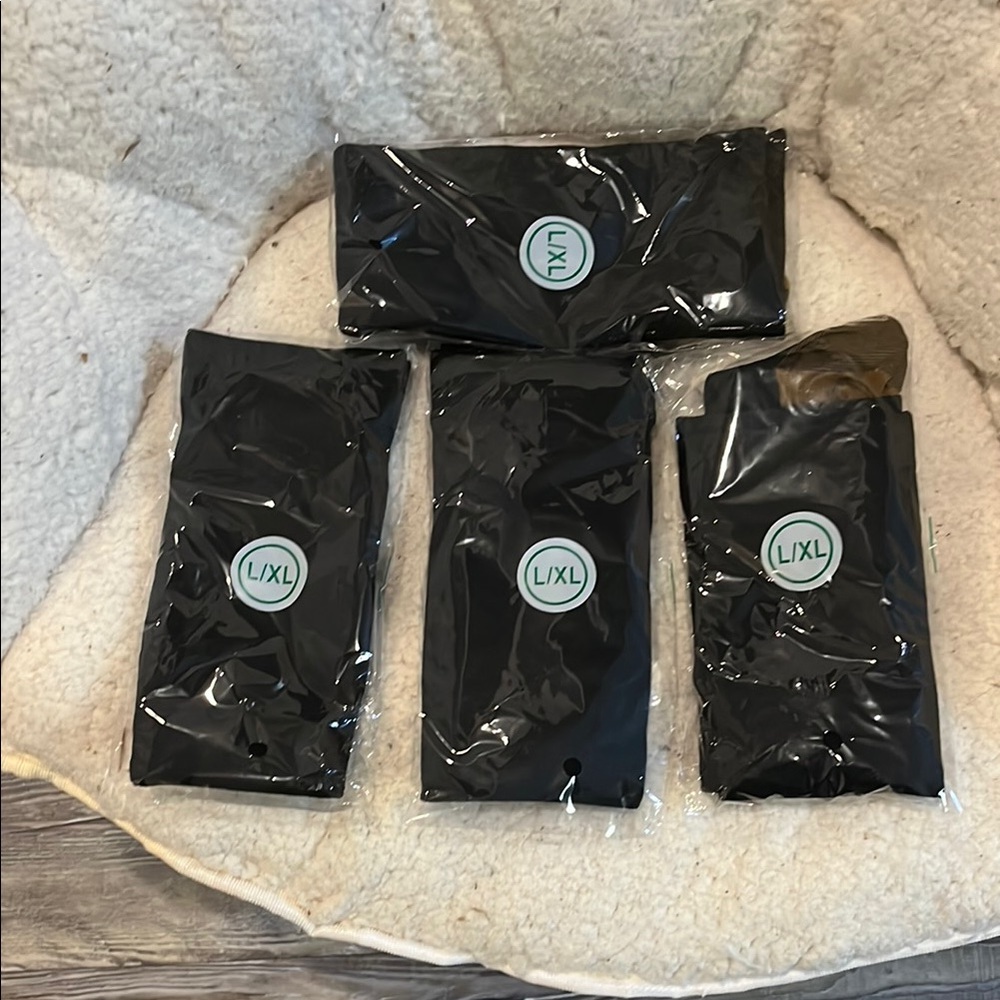 Black Small/Medium Copper Compression Socks - image 1